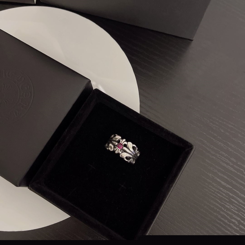 Ch**me He**ts rings